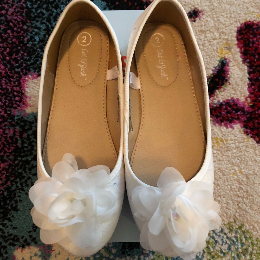Girls brand new flats